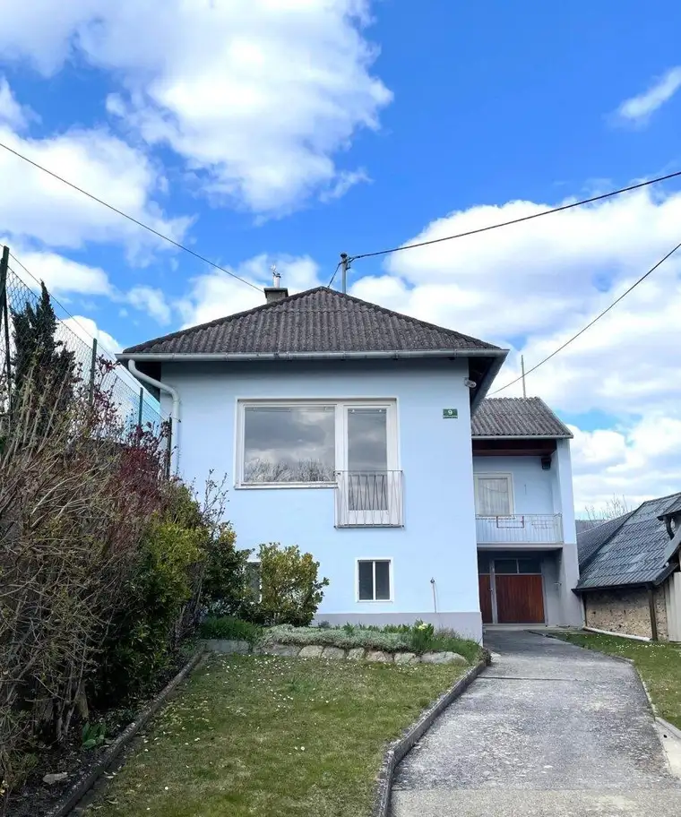 Charmant &amp; Gepflegt! - Einfamilienhaus in ruhiger und sonniger Dorflage nahe des Naturbadesee!