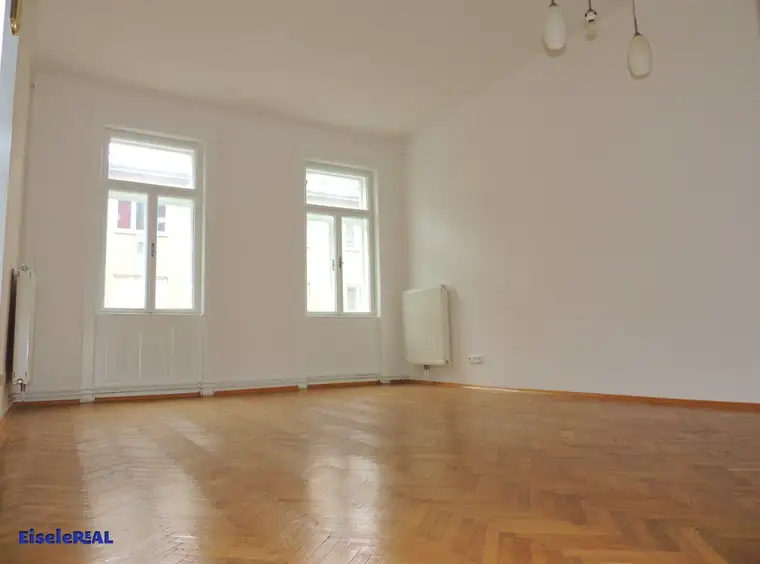 Altbauflair für neue Mieter mit jungen Ideen!