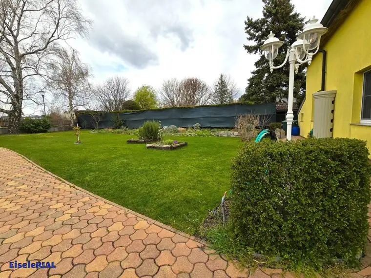 Haus mit großem Garten – für den Landeanflug Ihrer Lieben!
