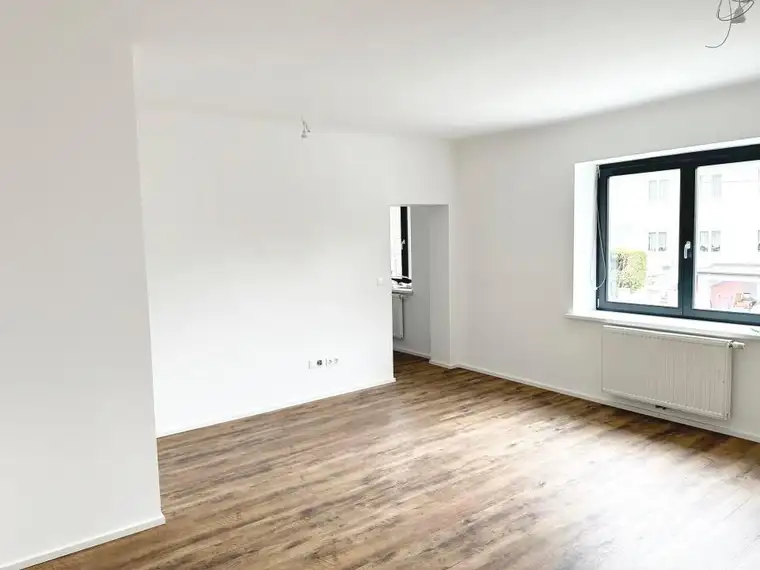 GROSSZÜGIGIGE SINGLEWOHNUNG