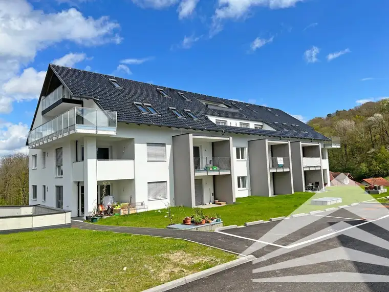 ERSTBEZUG! DG - Wohnung in Engerwitzdorf mit 2 Außenbereichen! Provisionsfrei für den Käufer!