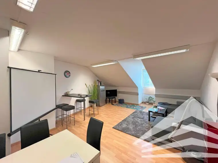 Einziehen &amp; Loslegen! 150 M² Start-Up Büro an der Wienerstraße!