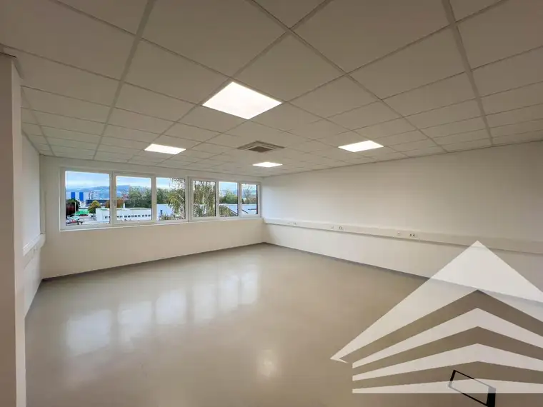 280 m² klimatisierte Bürofläche mit Parkplätzen Nähe Industriezeile!