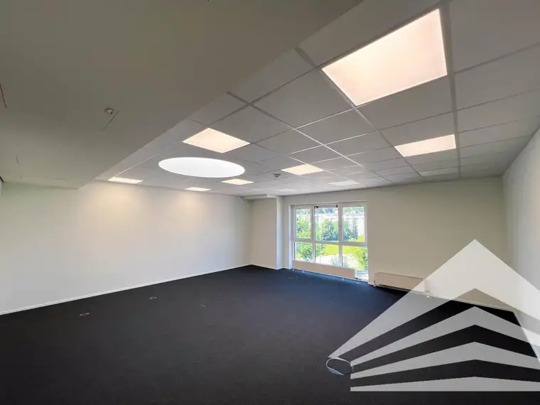 100 m² Start-Up Büro in der Techbase Linz! Klimatisiert!