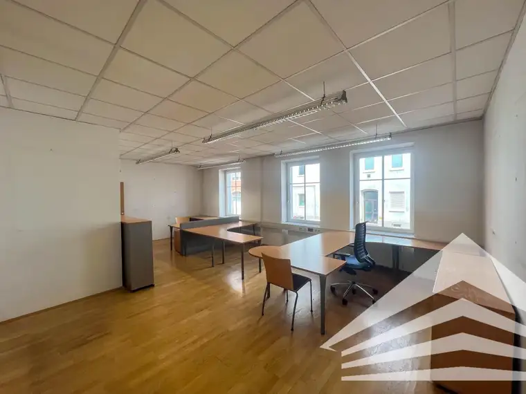 80 m² Start-Up Bürofläche in Urfahr zu vermieten! Umzugsmonat Gratis!