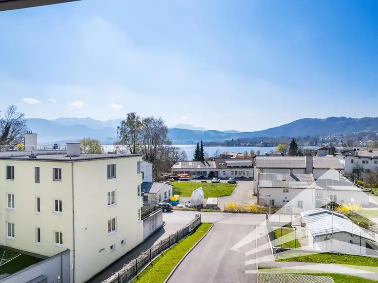 Erstbezug mit schönem Seeblick am prominenten Traunsee-Ostufer