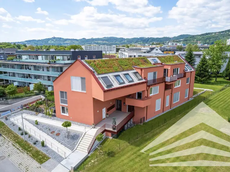 3 Zi. Gartenwohnung im Maisonette-Stil mit 2 Bädern! Ab sofort beziehbar