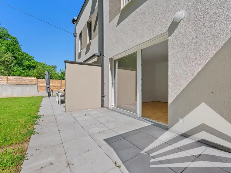 Provisionsfrei! Neubau Reihenhaus mit Keller und Dachterrasse in Pichling/Ebelsberg