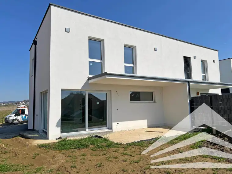 Am Türnbergfeld: Moderne, belagsfertige Doppelhäuser in Wartberg/Aist!