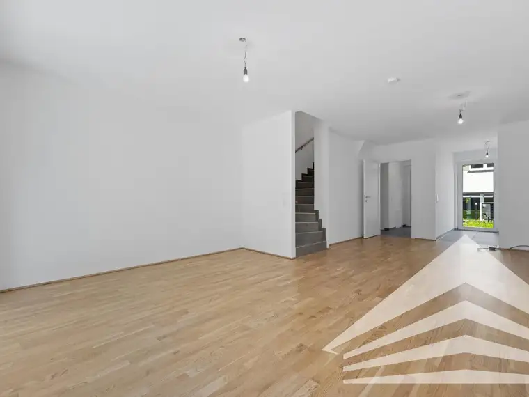 Pichling/Ebelsberg: Unterkellertes Reihenhaus mit Dachterrasse zum Erstbezug!