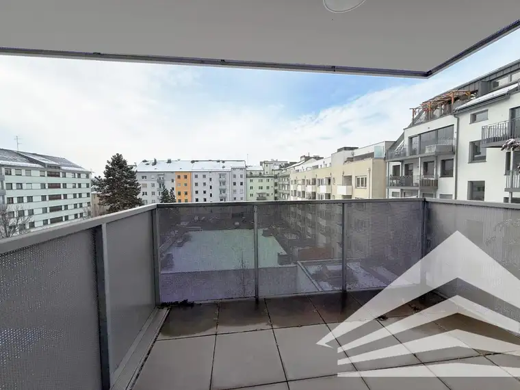Moderne 2 Zimmer-Wohnung mit Küche und Balkon - TG-Plätze verfügbar