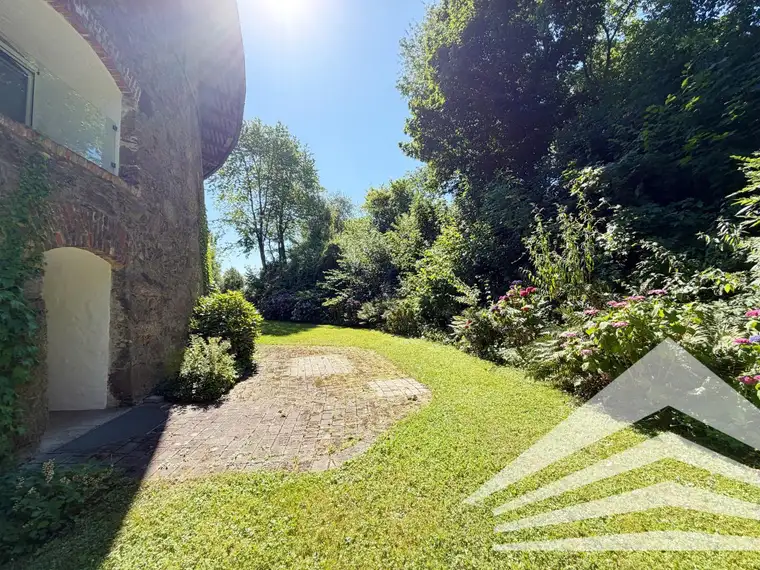 Außergewöhnliche Galeriewohnung mit Garten in Leondinger Bestlage - Turm 9