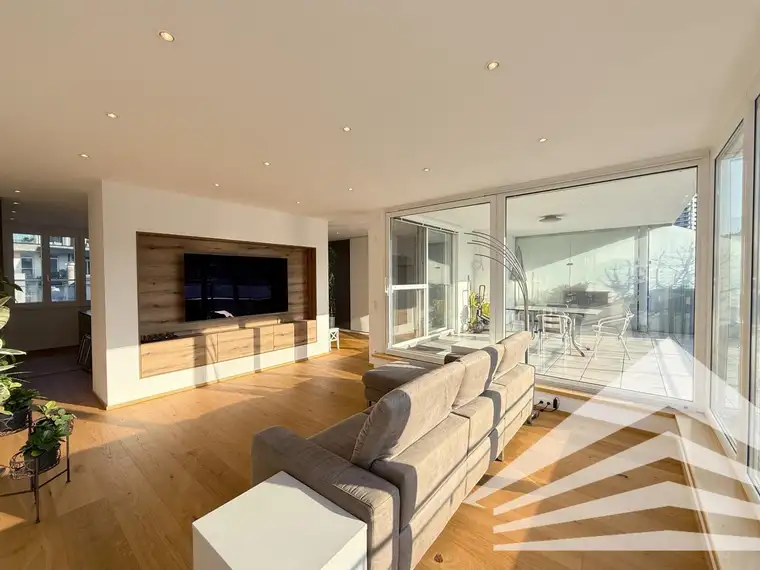 135 m² Penthouse mit 49 m² Terrasse und Top-Ausstattung in der Innenstadt