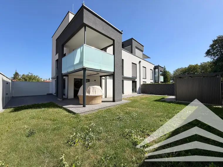 Einzigartige 3 Zimmer-Gartenwohnung in bester Leondinger Zentrumslage!