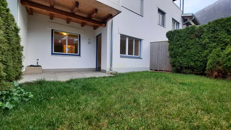 Zentrumsnahe, gepflegte 2 Zimmer Gartenwohnung mit TG Stellplatz