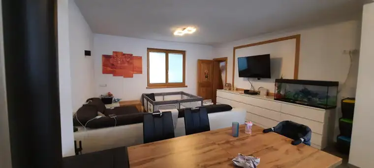Interessante Liegenschaft in Strassen - Einfamilienhaus und Mehrparteienhaus zu verkaufen