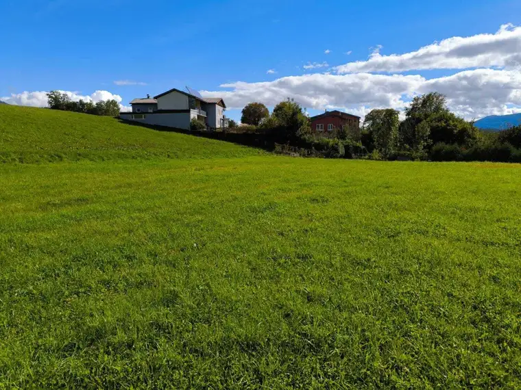 Sonniges Baugrundstück in Ruhelage – nur wenige Minuten vom Millstätter See