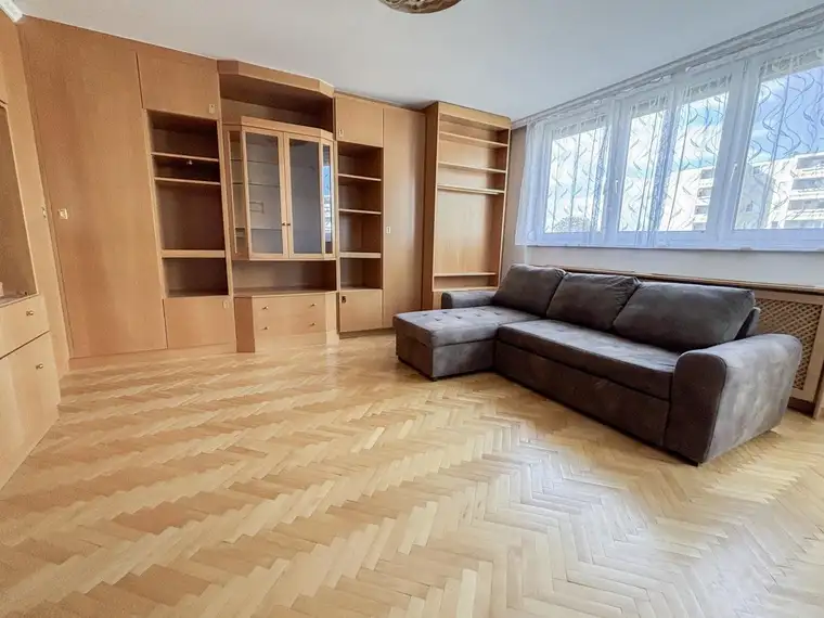 [06850] Wohnen mit Aussicht: möblierte 3-Zimmer-Wohnung mit Loggia