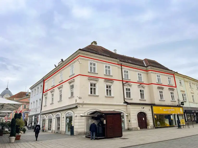 [05783] Büroräumlichkeiten am Hauptplatz von Wiener Neustadt, 2. OG 