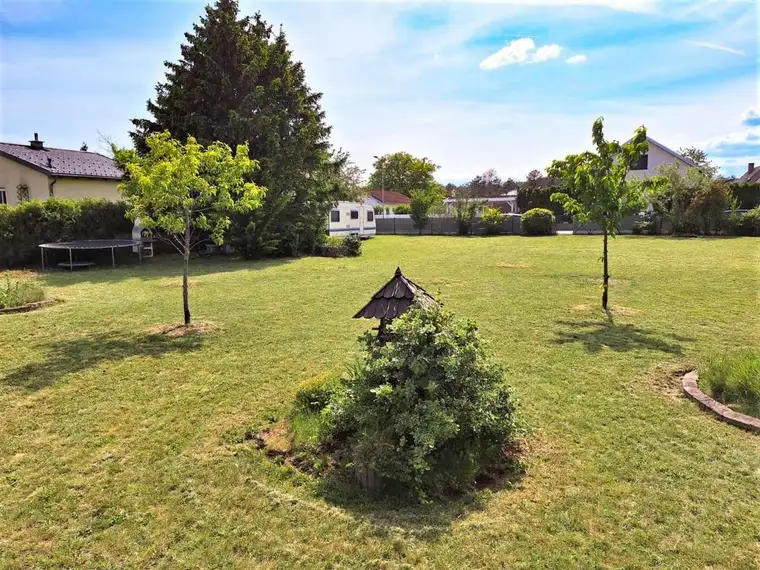 [06510] Großes Baugrundstück nahe Golfplatz Linsberg