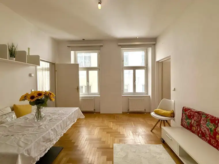 Diana Müller, Grabner Immobilien