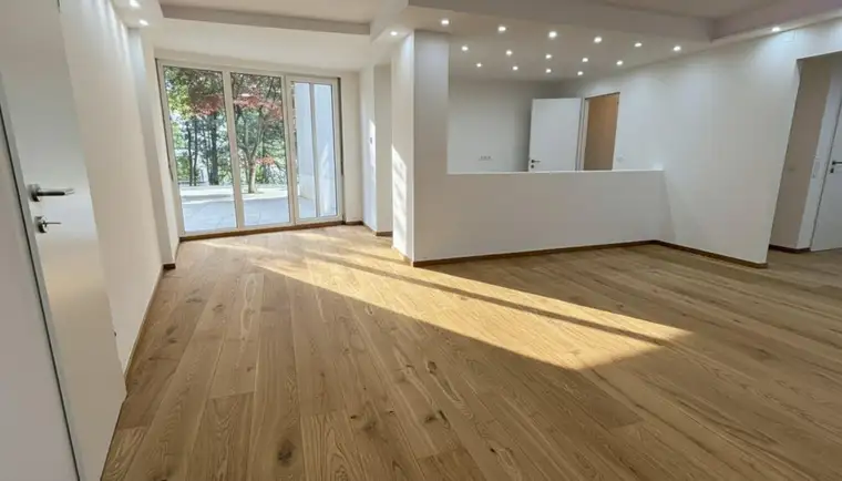 Diana Müller, Grabner Immobilien