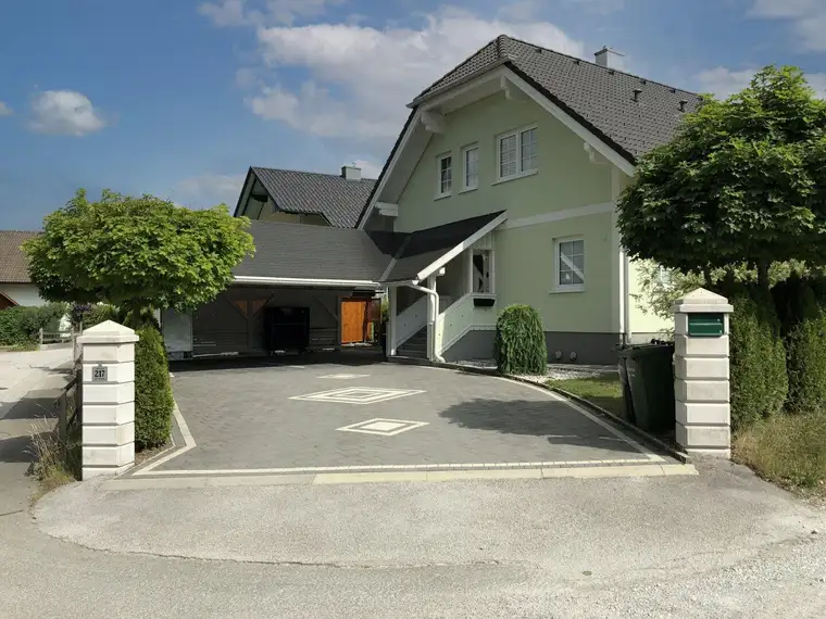 Schmucke Ferienvilla: sehr schönes Einfamilienhaus samt XL-Garten in erstklassiger Tourismuslage Aich bei Schladming