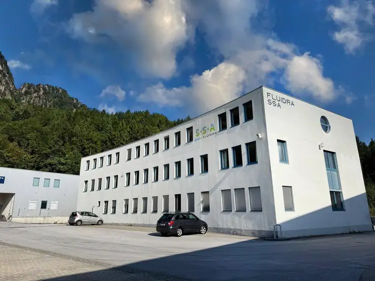 Großzügiges Gewerbeareal mit vielseitigen Nutzungsmöglichkeiten in Salzburg-Grödig