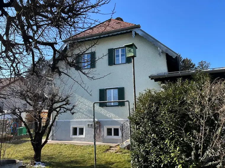 Salzburg Maxglan: attraktiver 760 qm Baugrund umgeben von Grün, GFZ 0,6 mit Altbestand