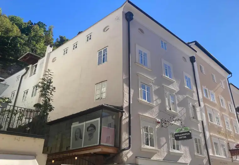 Salzburg Stadtzentrum: großzügige 4-Zimmer-Maisonettewohnung, ca. 110 qm Wohnfläche, Wohnen und Büro