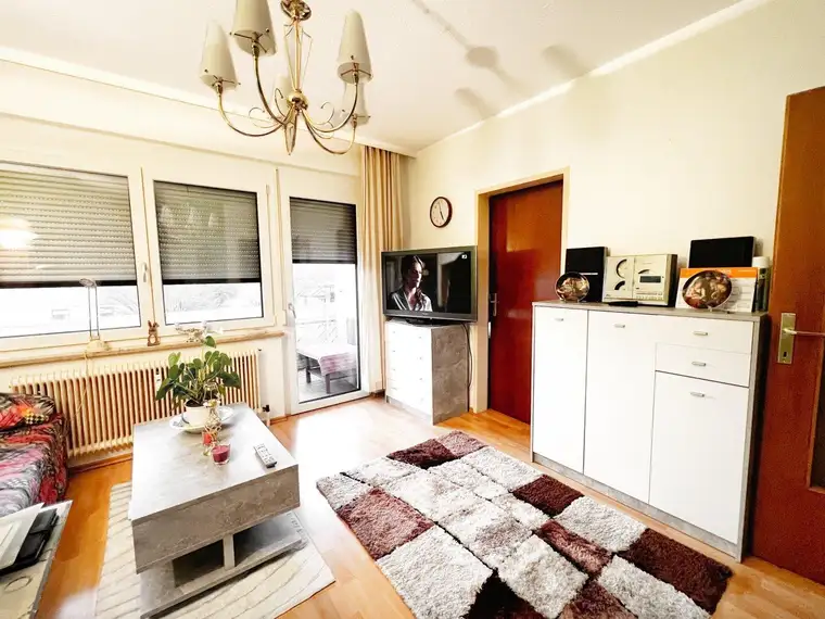 Tom Frenner, Diana Aigner Immobilien