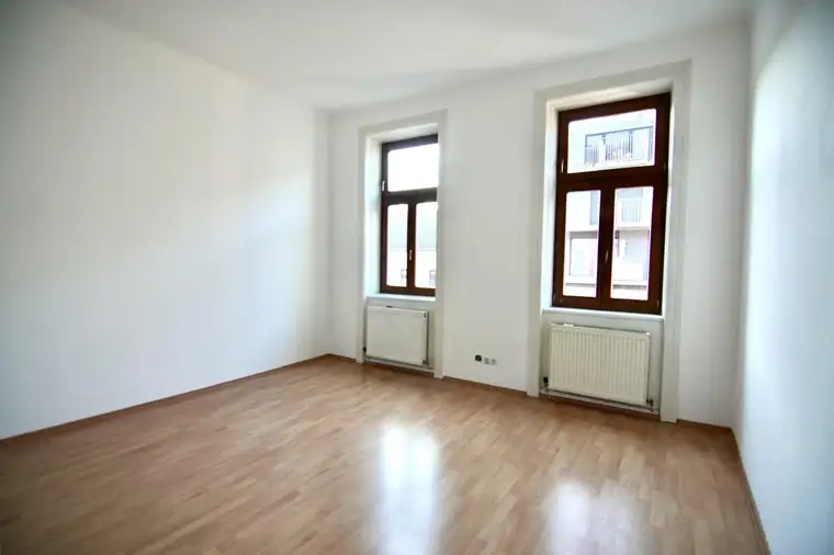 Effiziente Geborgenheit: 2 Zimmer Wohnung in Stadtlage