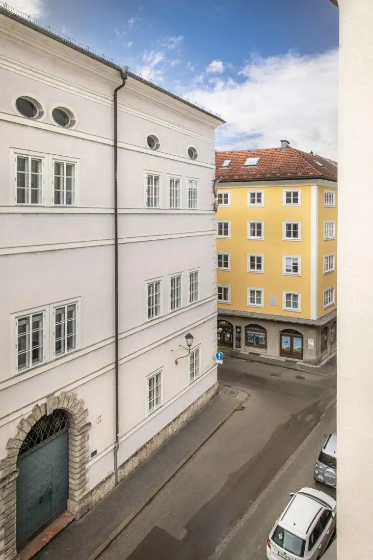 Modernisierte Altbauwohnung im historischem Stadthaus - Kaigasse