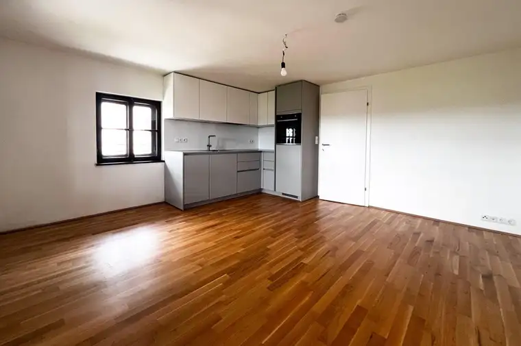 Helle generalsanierte 2-Zimmer-Wohnung in Sankt Georgen