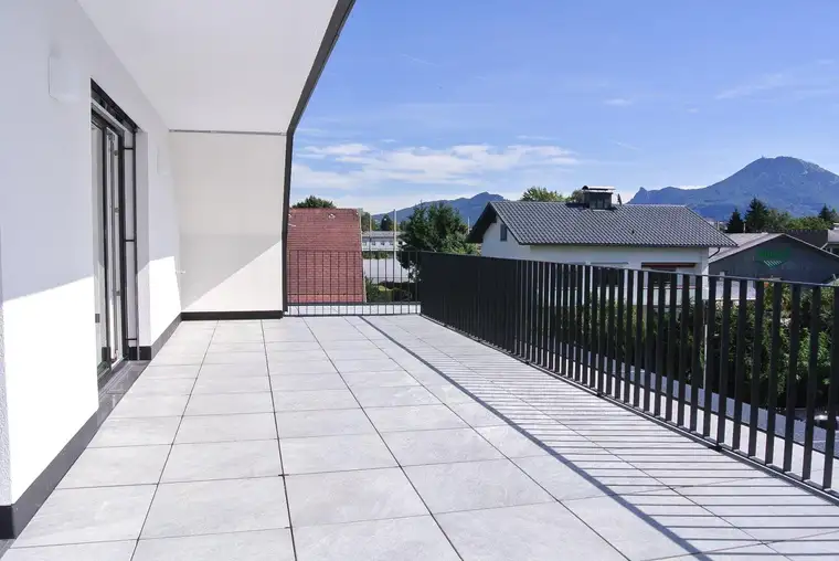 Moderne 3-Zimmer-Penthouse-Wohnung in Liefering