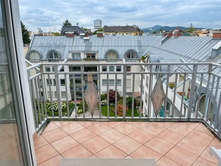 Tom Frenner, Diana Aigner Immobilien e.U.