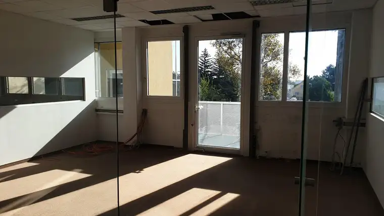 Büro, Kühlgeräte, Lastenlift, Anlieferzone