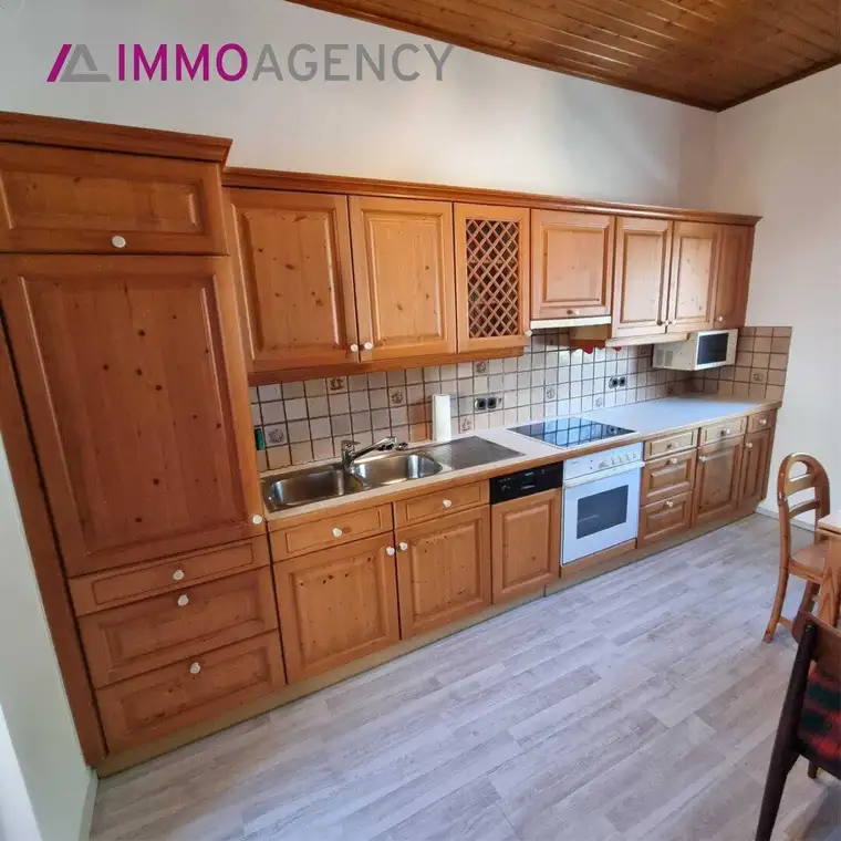 EINFAMILIENHAUS MIT ERWEITERUNGSMÖGLICHKEIT UNGEREGELT!