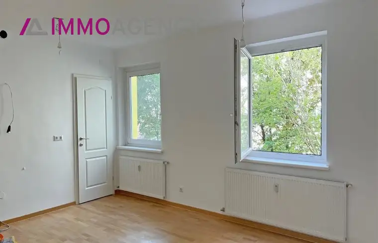 neu sanierte 4-Zimmer-Wohnung mit neuer Raumaufteilung in Rudolfsheim-Fünfhaus