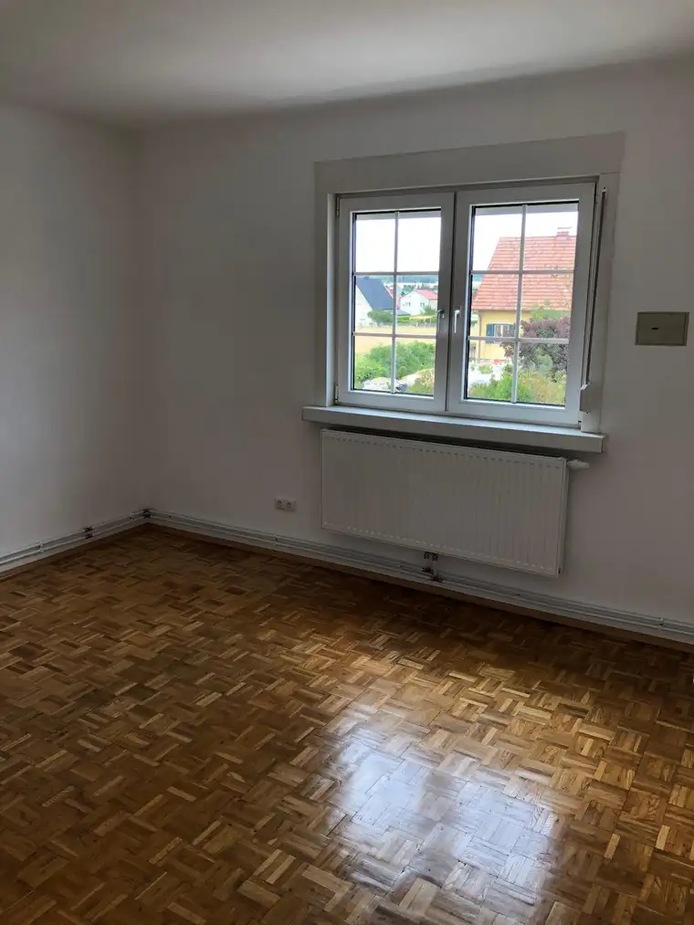 2 Zimmer-Wohnung in 2-Familienhaus zu vermieten, Gartenteil, sehr ruhige schöne Lage
