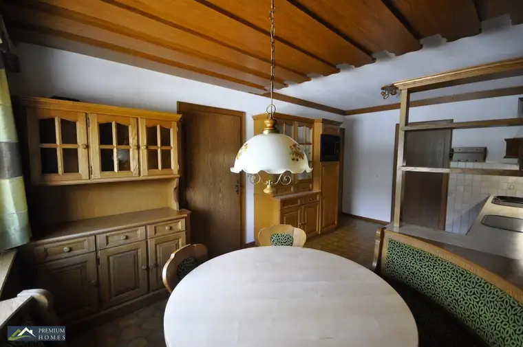KUNDL - Charmante 4 Zimmer Etagenwohnung
