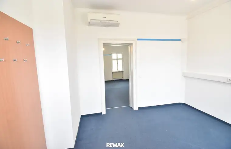 Bürofläche mit zwei Eingängen in denkmalgeschütztem Gebäude und frequentierter Lage!