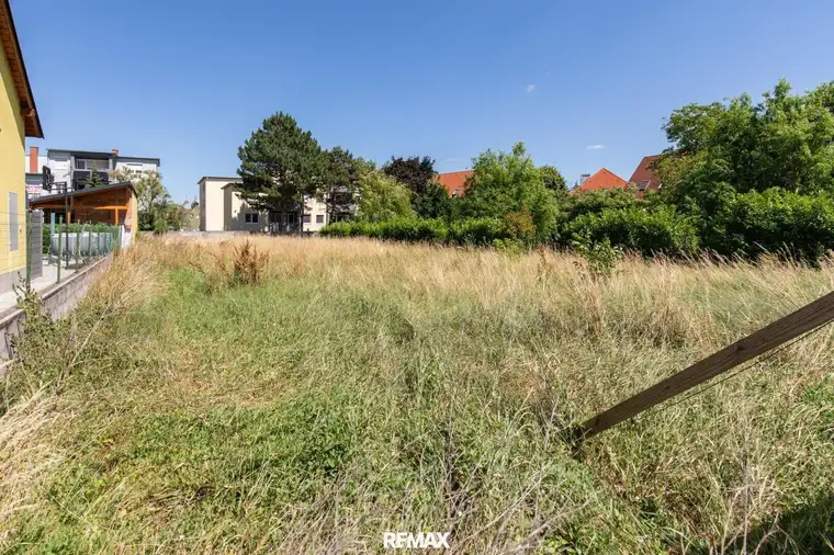 Attraktives Baugrundstück in bester Lage - für Bauherren &amp; Investoren