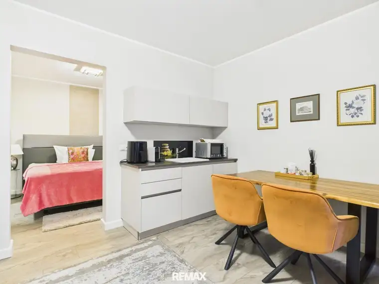 Modernes 7-Zimmer-Mehrfamilienhaus in Deutsch-Wagram – Top Lage, 220m² Wohnfläche!