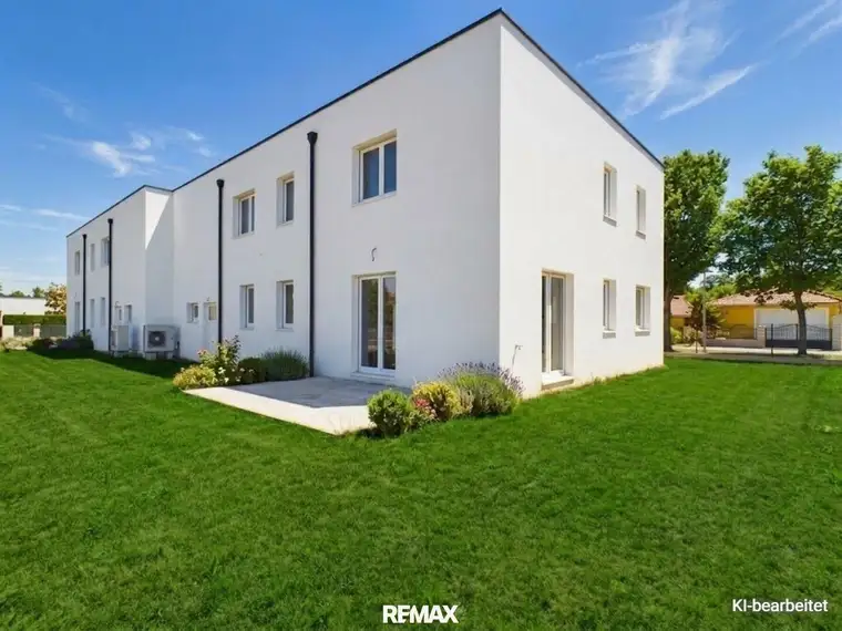 Mach es zu deinem Traumhaus- Belagsfertige Doppelhaushälfte in Lassee