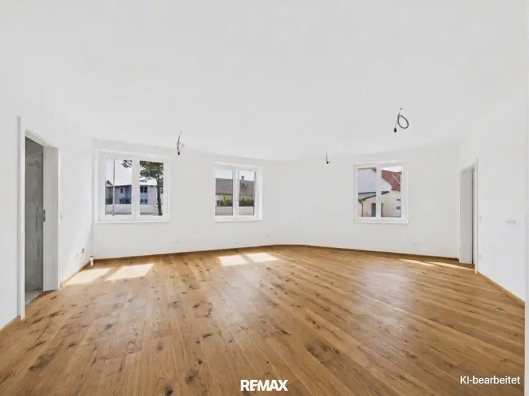 Historischer Charme, moderne Energie – Wohnen mit besonderem Flair auf 98m² - ERSTBEZUG!