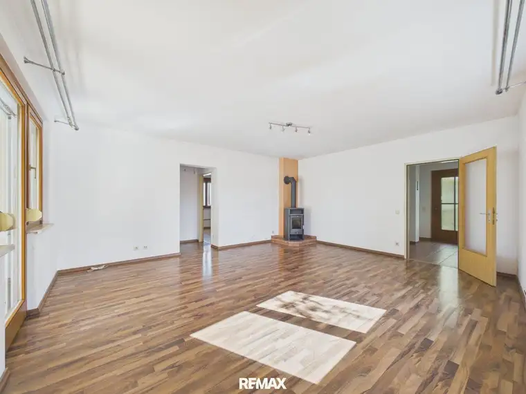 Zentrale Lage trifft ruhiges Wohnen - 3-Zimmer-Eigentumswohnung mit Loggia &amp; Tiefgarage