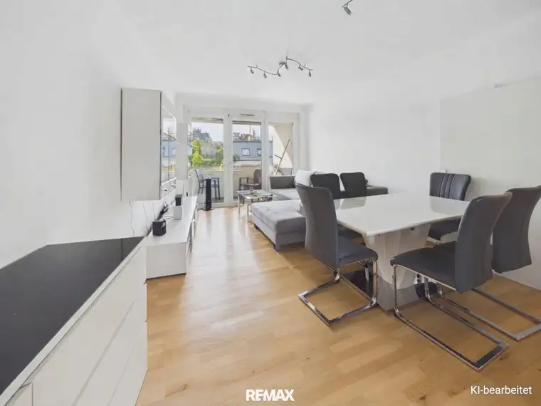 Helle 2-Zimmer Eigentumswohnung mit Loggia