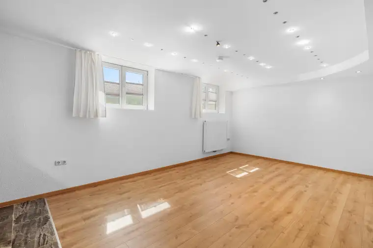 Gemütliche Souterrainwohnung (Top 2)