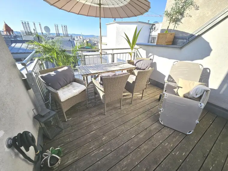 FERNBLICK ! DACHTERRASSEN ! RUHELAGE ! TERRASSENWOHNUNG ! Dachterrassen Maisonette mit herrlichem Ausblick !